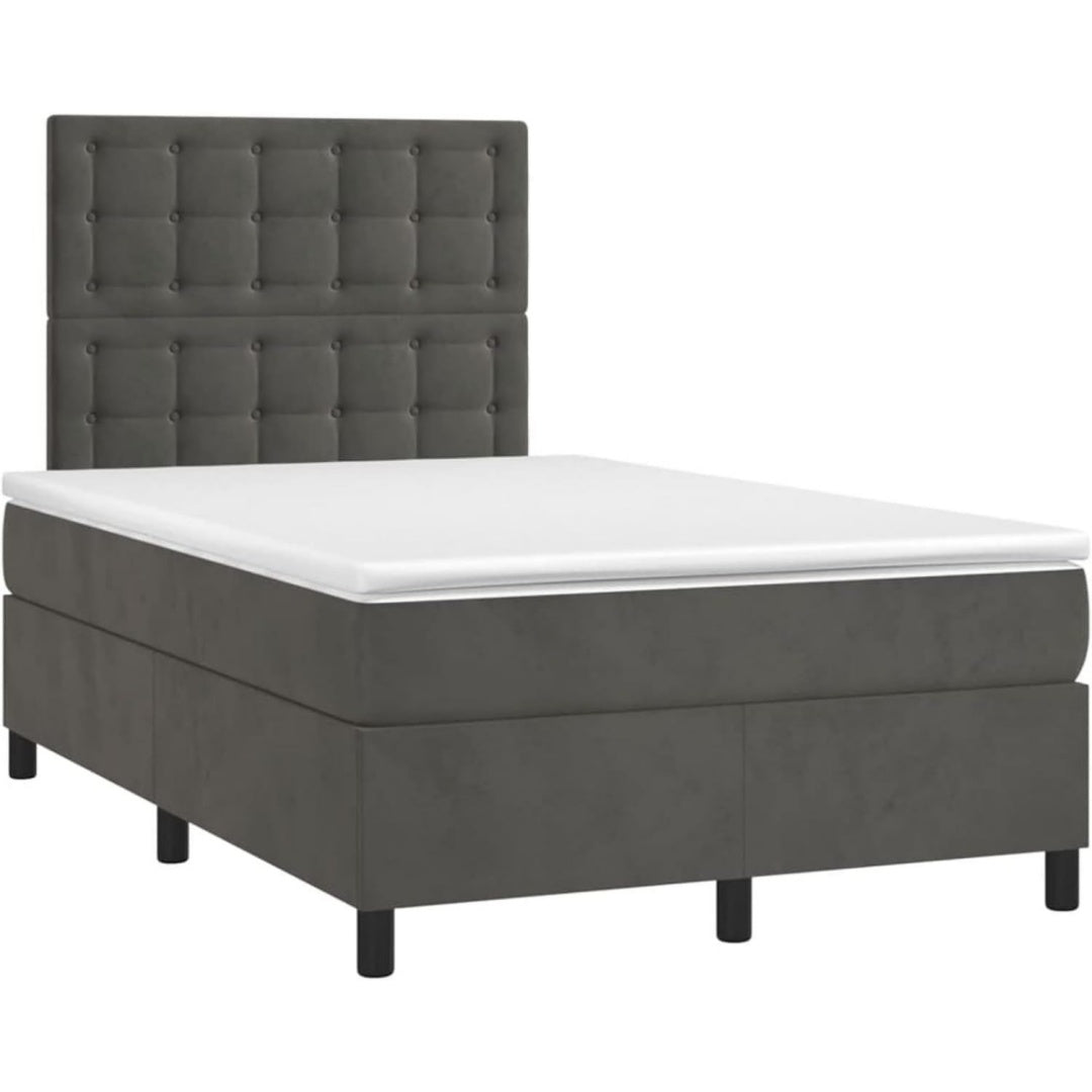 Ein Lattenrost an dem Boxspringbett