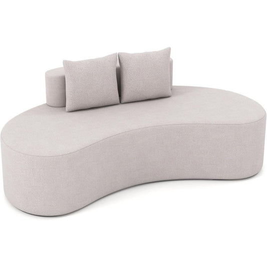 Die Gestaltung von dem Sofa wird durch Stoff und Schaumstoff gepraegt