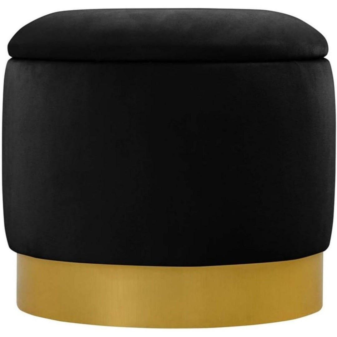 Der Hocker misst 37 cm in Creme